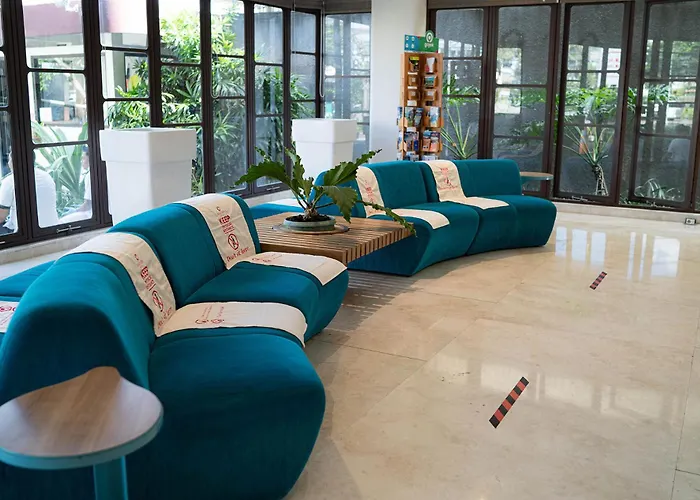 Grand Livio Kuta Hotel 3*