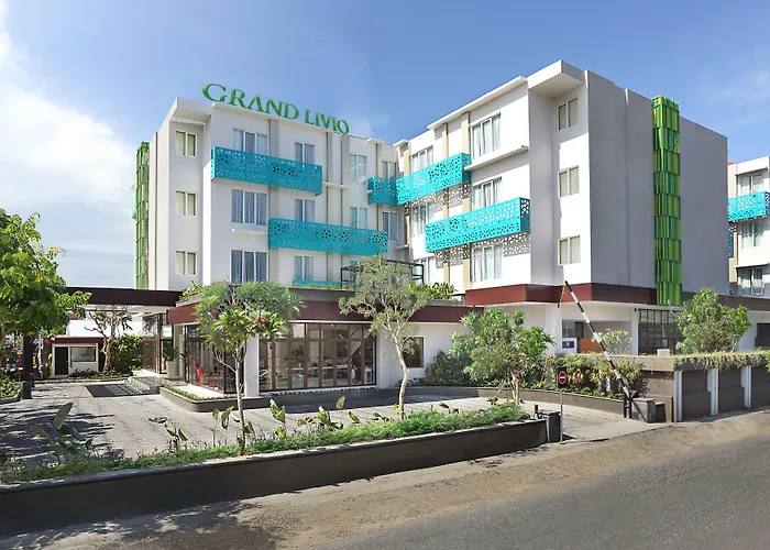 Grand Livio Kuta Hotel 3*